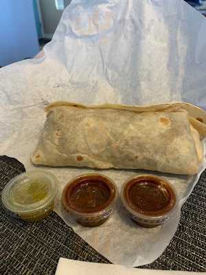 Tata's Burritos