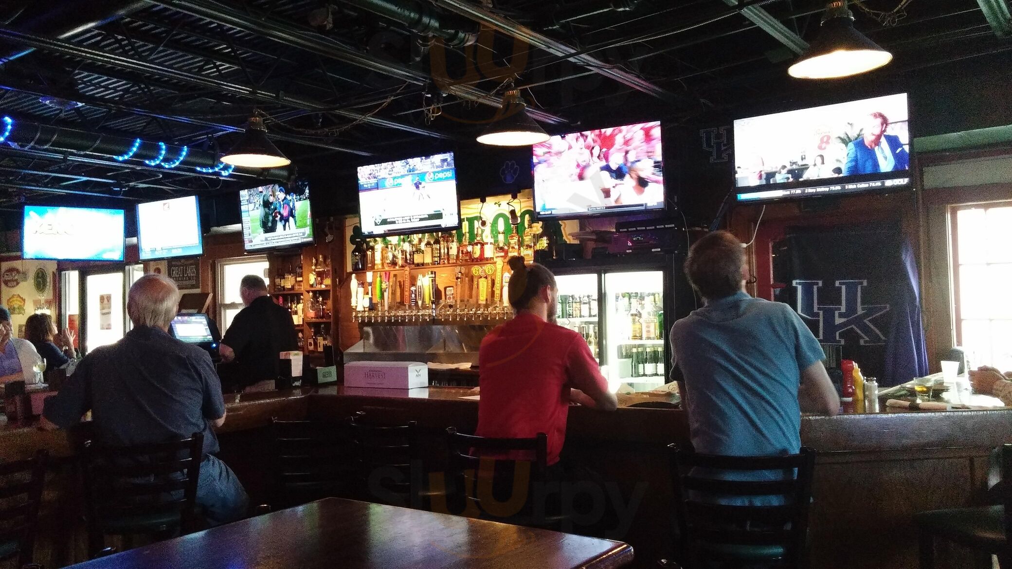 Lynagh's Shamrock Bar & Grill