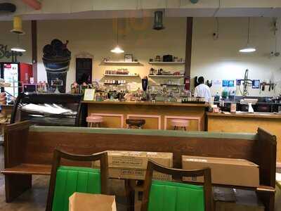 Good Cakes And Bakes Detroit