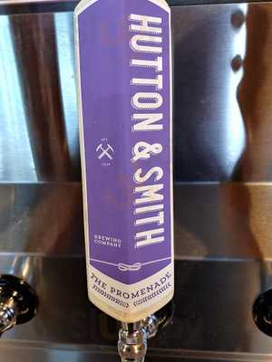 Mike's Hole In The Wall