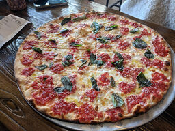 Round Pie Pizza Company