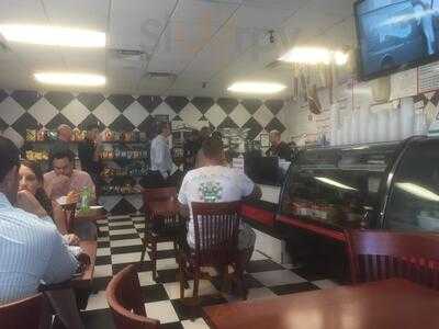 Manzo's Italian Deli