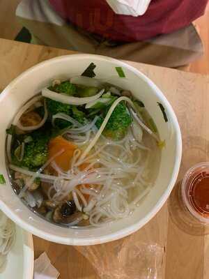 Pho Pho Vietnamese & Sushi