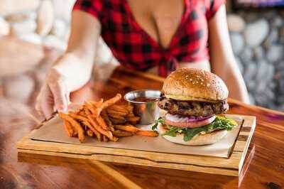 Twin Peaks Restaurants