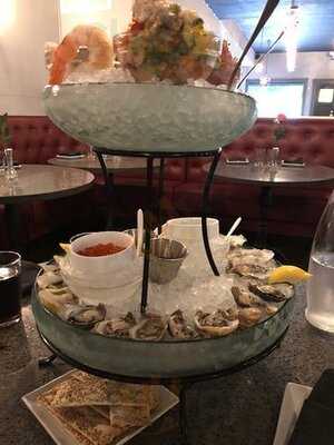 Virgola Wine & Oyster Bar