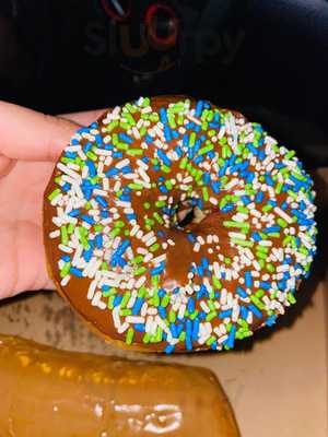 Frank's Donuts And Muffins