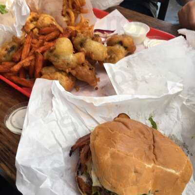 Sparky's Giant Burgers