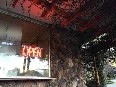 Sparky's Giant Burgers