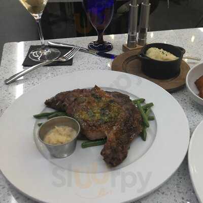 Off The Hook Seafood And Chophouse