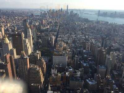 Statue Of Liberty Deli