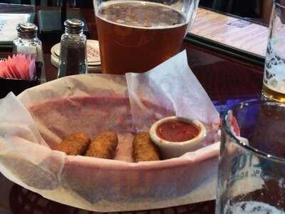 Mazzys Sports Bar & Grill