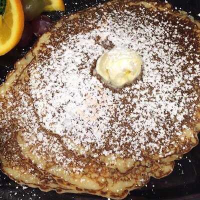 Cole's Bakery & Cafe