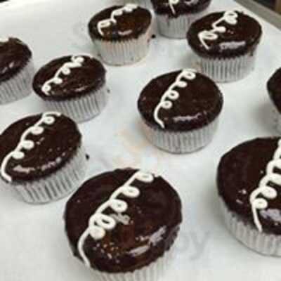 Cole's Bakery & Cafe