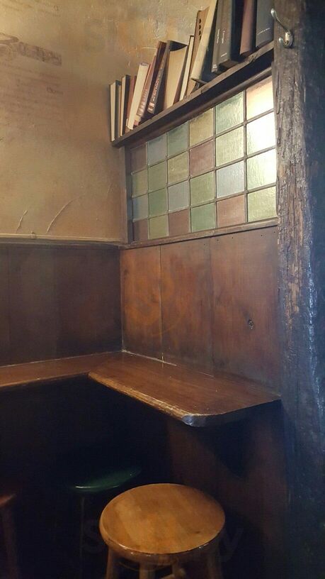 James Joyce Irish Pub