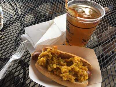 Giggles' Campfire Grill