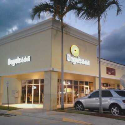 Makebs Bagels & Deli