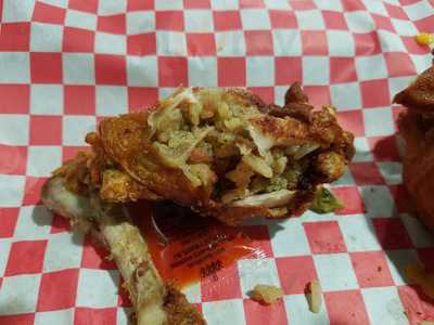 2 Fat 2 Fly Stuffed Chicken Wings