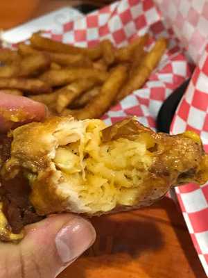 2 Fat 2 Fly Stuffed Chicken Wings