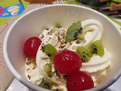 Menchie's Frozen Yogurt