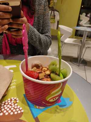 Menchie's Frozen Yogurt