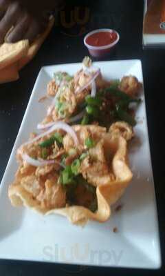 Lax On Lark Restaurant & Lounge