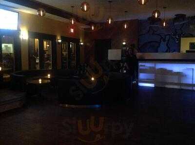 Lax On Lark Restaurant & Lounge