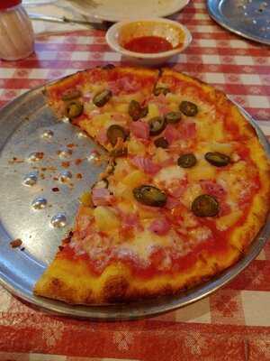 Carmine's Pizza Kitchen