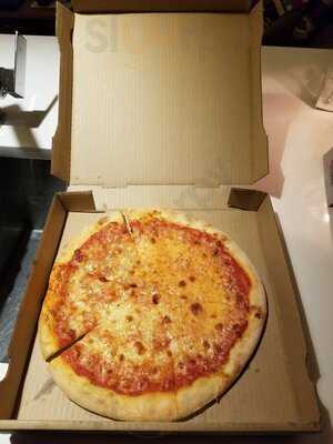 Carmine's Pizza Kitchen