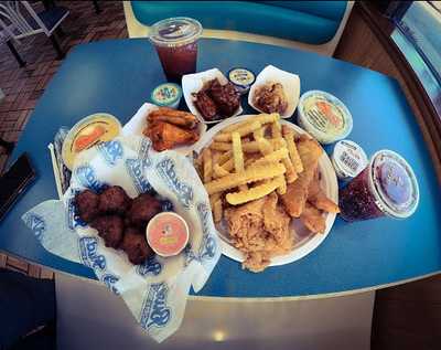 Bud's Chicken & Seafood