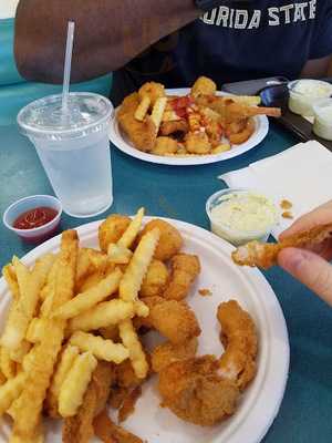 Bud's Chicken & Seafood