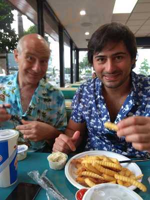 Bud's Chicken & Seafood