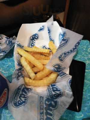 Bud's Chicken & Seafood