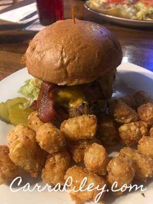 Backstreet Tavern & Grill