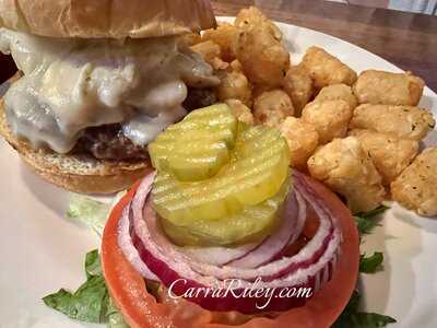 Backstreet Tavern & Grill