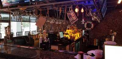 Hook & Reel Cajun Seafood & Bar