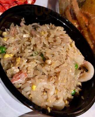 Hook & Reel Cajun Seafood & Bar