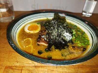 Rose's Noodles, Dumplings & Sweet Shop