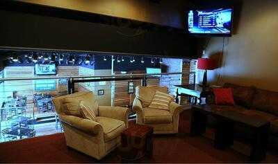 Billy's Sports Grill