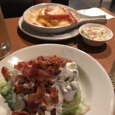 The Sports Page Bar And Grill