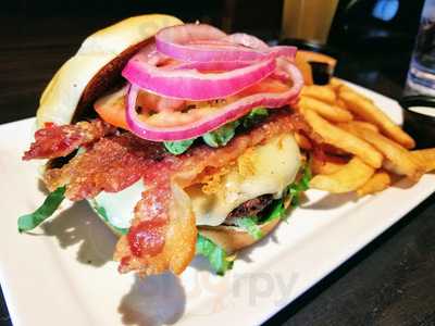 Red Robin Gourmet Burgers