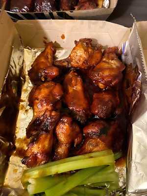 Famous Dave's Bar-b-que