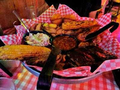 Famous Dave's Bar-b-que