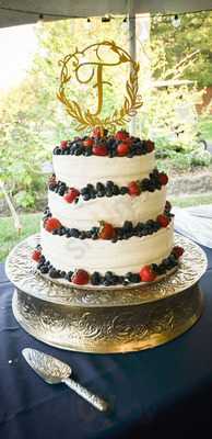 Supreme Kringle Bakery