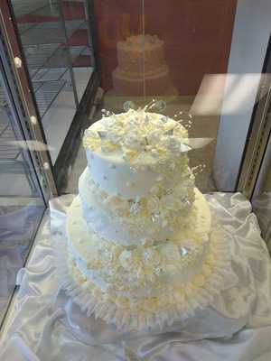 Supreme Kringle Bakery