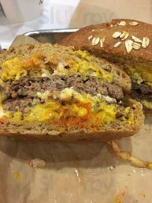 Mooyah Burgers, Fries & Shakes