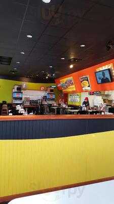 Mooyah Burgers, Fries & Shakes