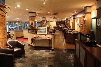 Share Wine Bar & Bistro