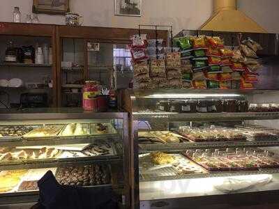 French Bakery & Delicatessen