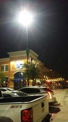 Bar Louie - Arlington Highlands