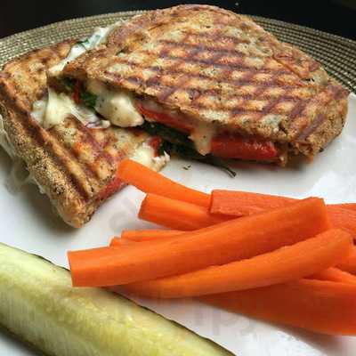 Fresh Grounds Coffeehouse